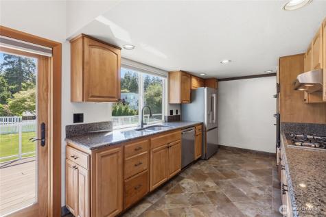 3016 51st Place SW Everett WA 98203