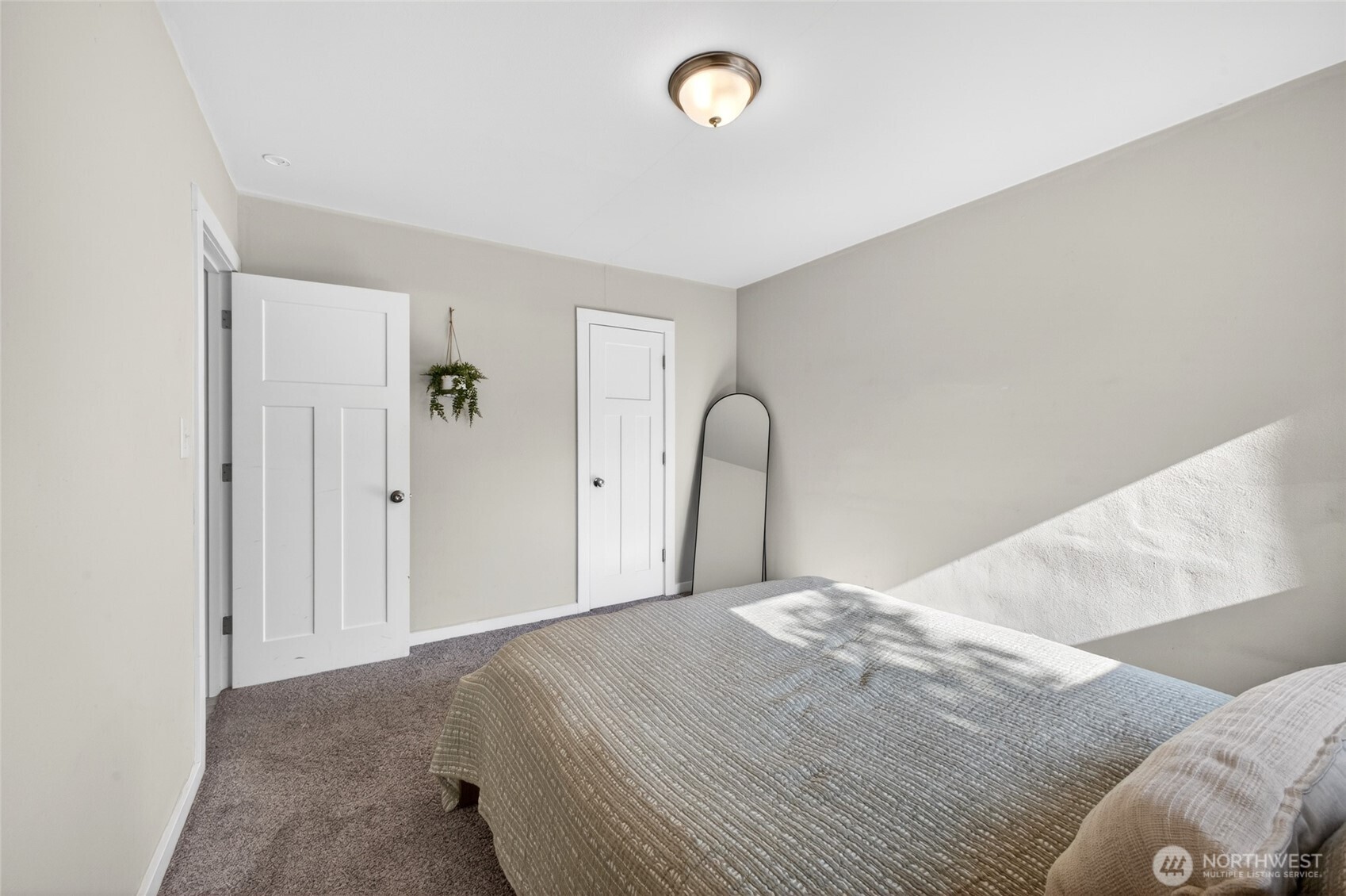 6831 S Yakima Avenue Tacoma WA 98408