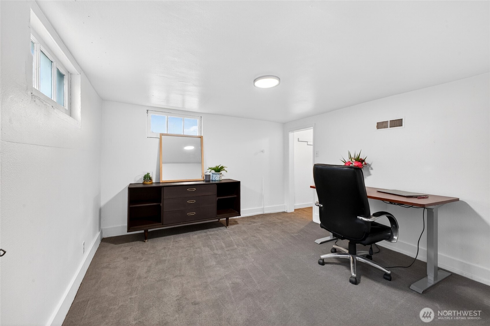 6831 S Yakima Avenue Tacoma WA 98408