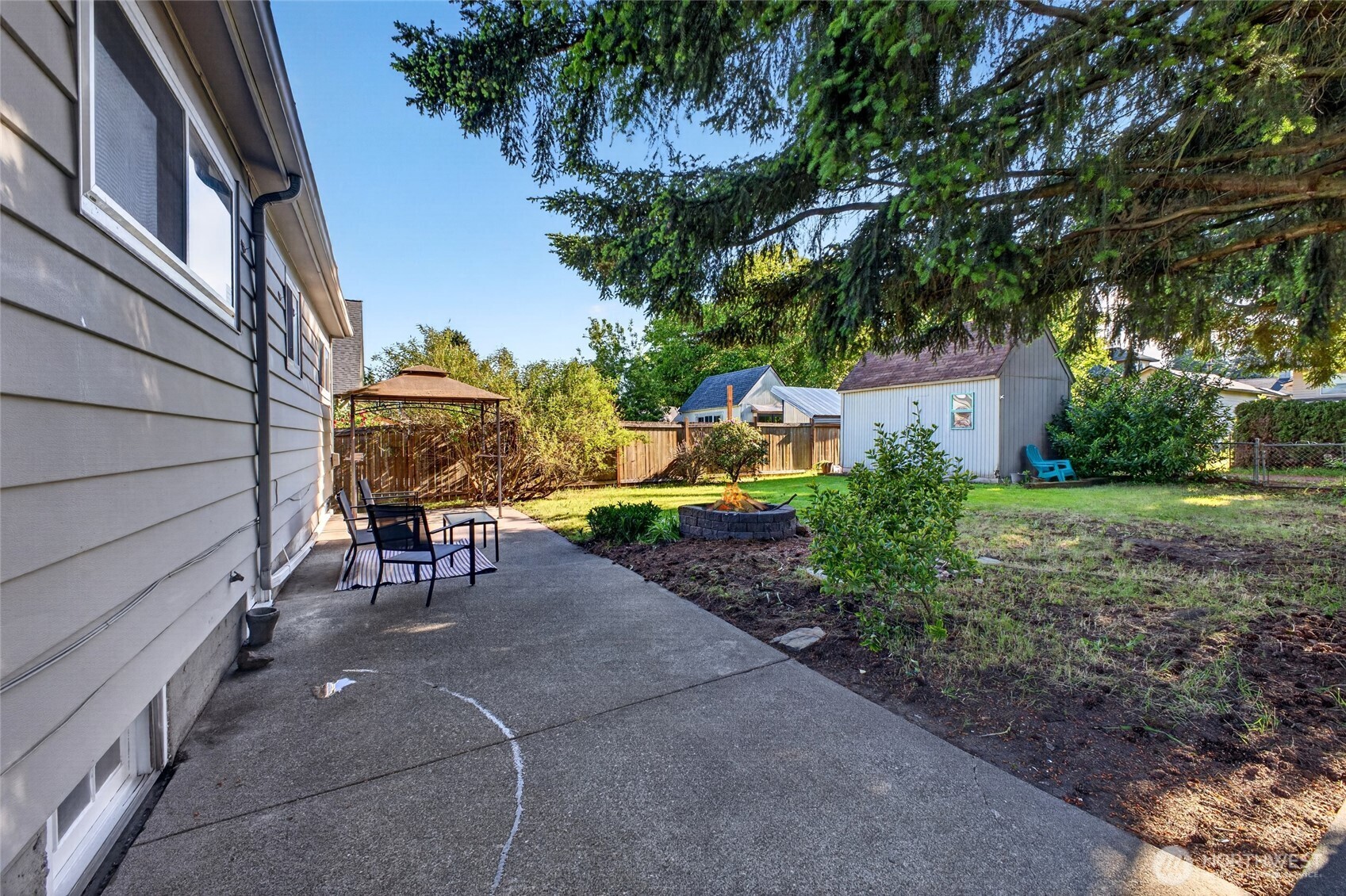 6831 S Yakima Avenue Tacoma WA 98408
