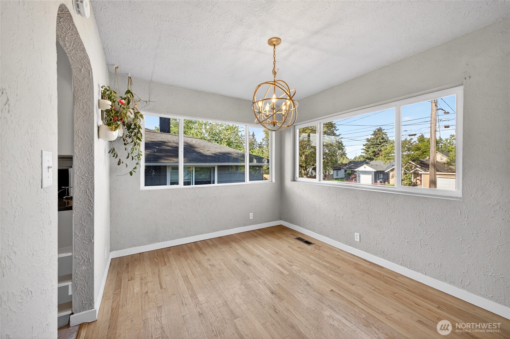 6831 S Yakima Avenue Tacoma WA 98408