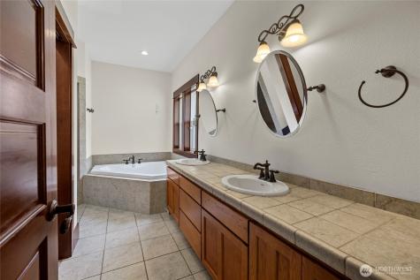 16711 Blodgett Road Mount Vernon WA 98274