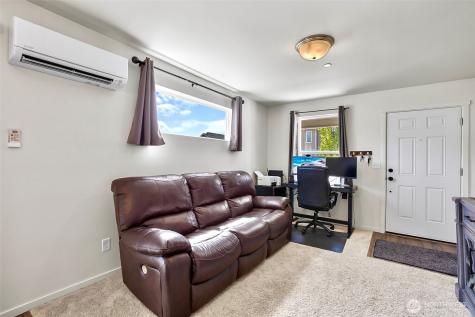 7121 42nd Place NE Marysville WA 98270