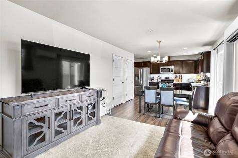 7121 42nd Place NE Marysville WA 98270