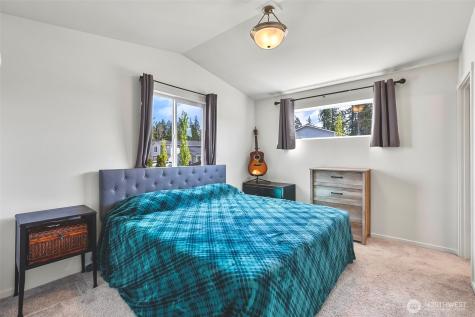 7121 42nd Place NE Marysville WA 98270