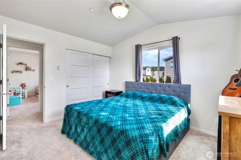 7121 42nd Place NE Marysville WA 98270