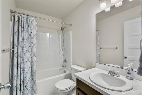 7121 42nd Place NE Marysville WA 98270
