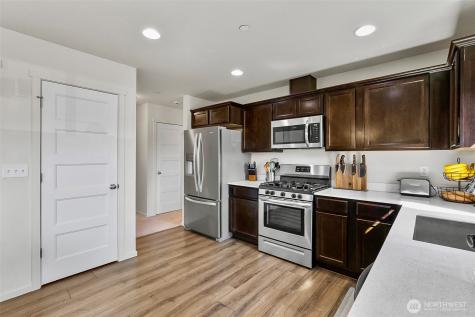 7121 42nd Place NE Marysville WA 98270