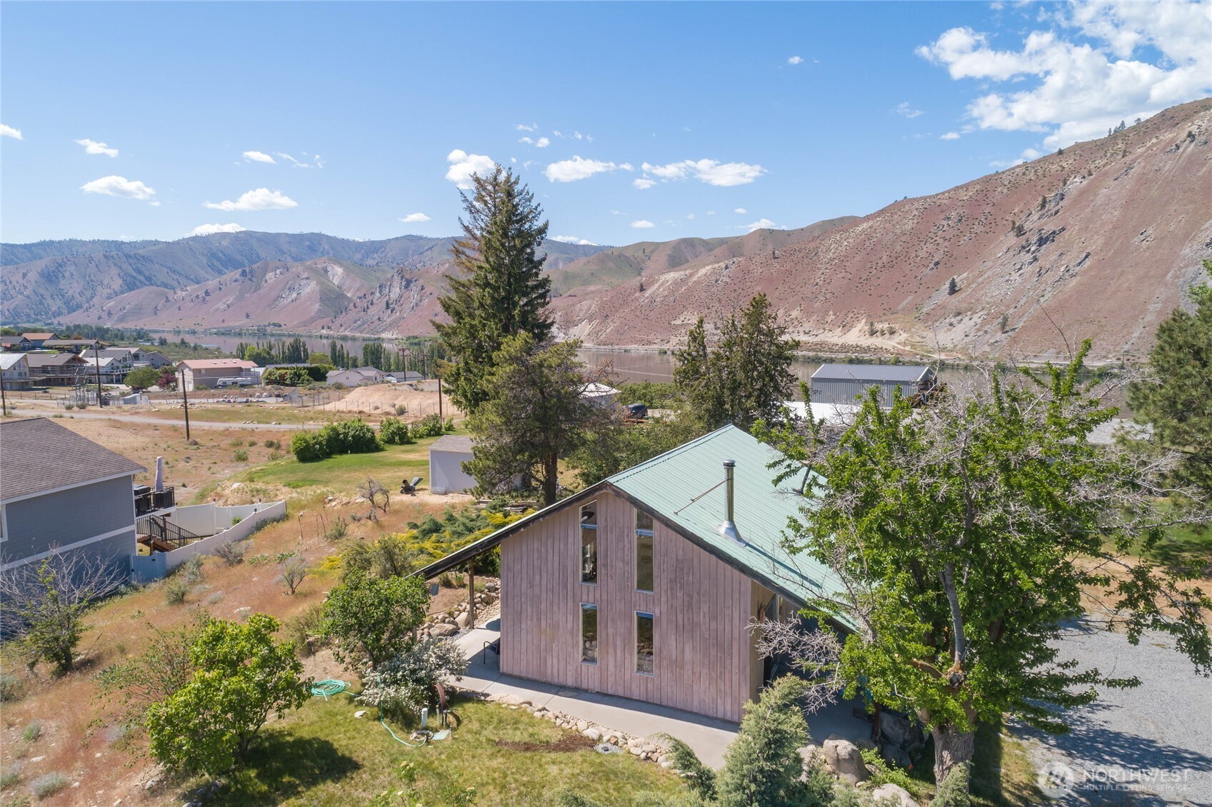 245 Lakeview Avenue Orondo WA 98843