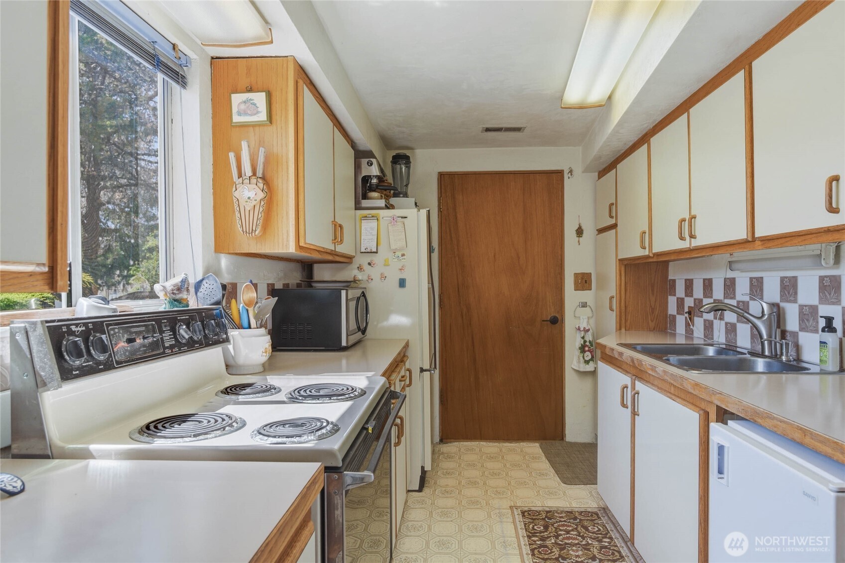 245 Lakeview Avenue Orondo WA 98843