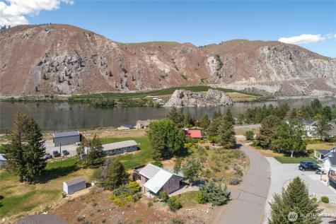 245 Lakeview Avenue Orondo WA 98843
