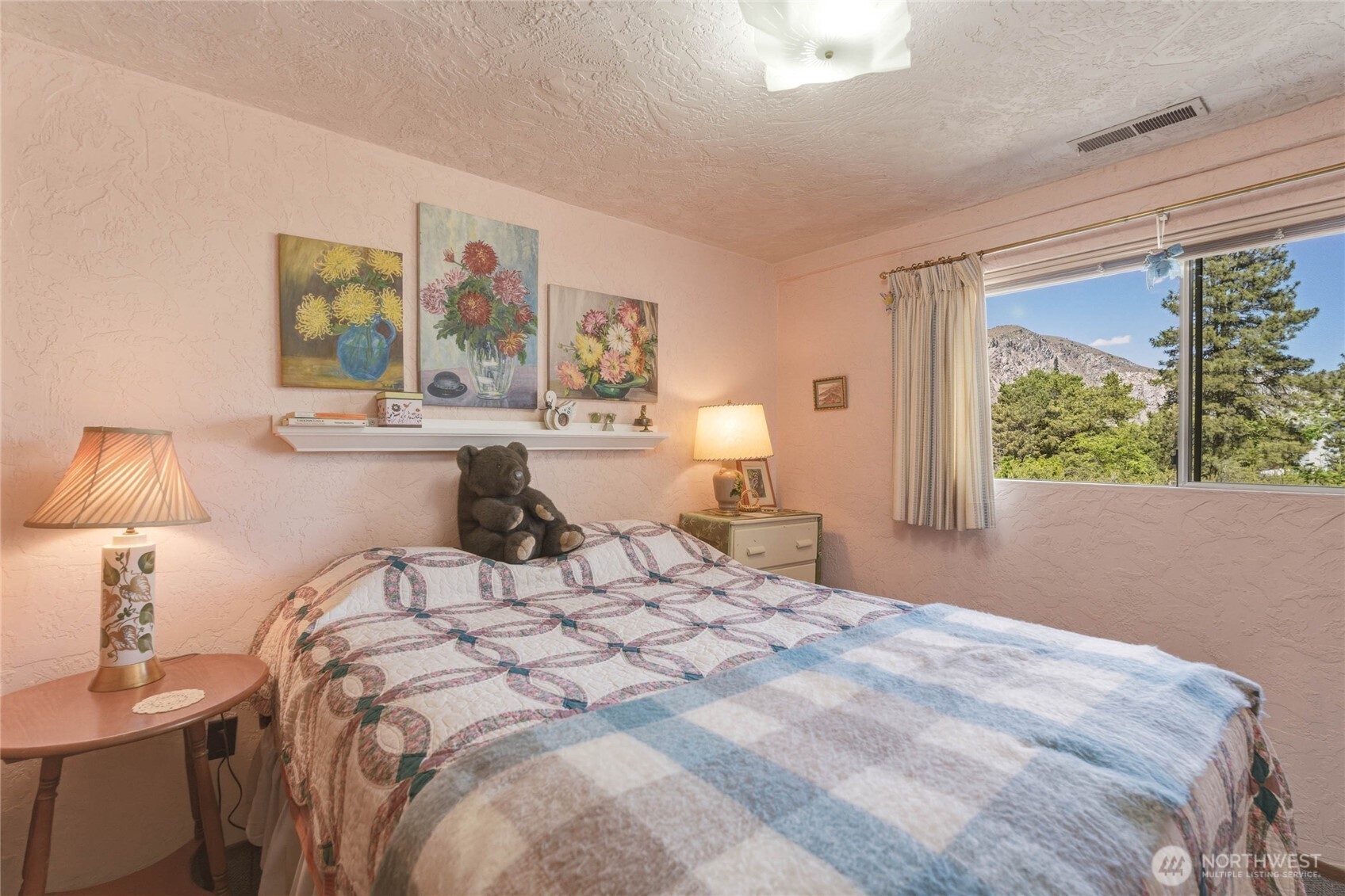 245 Lakeview Avenue Orondo WA 98843