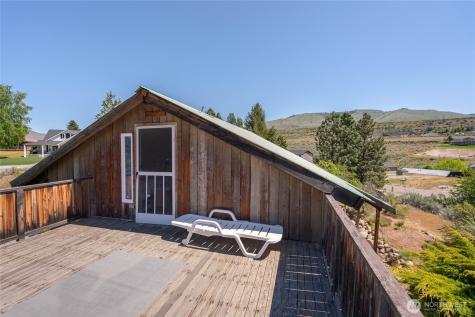 245 Lakeview Avenue Orondo WA 98843