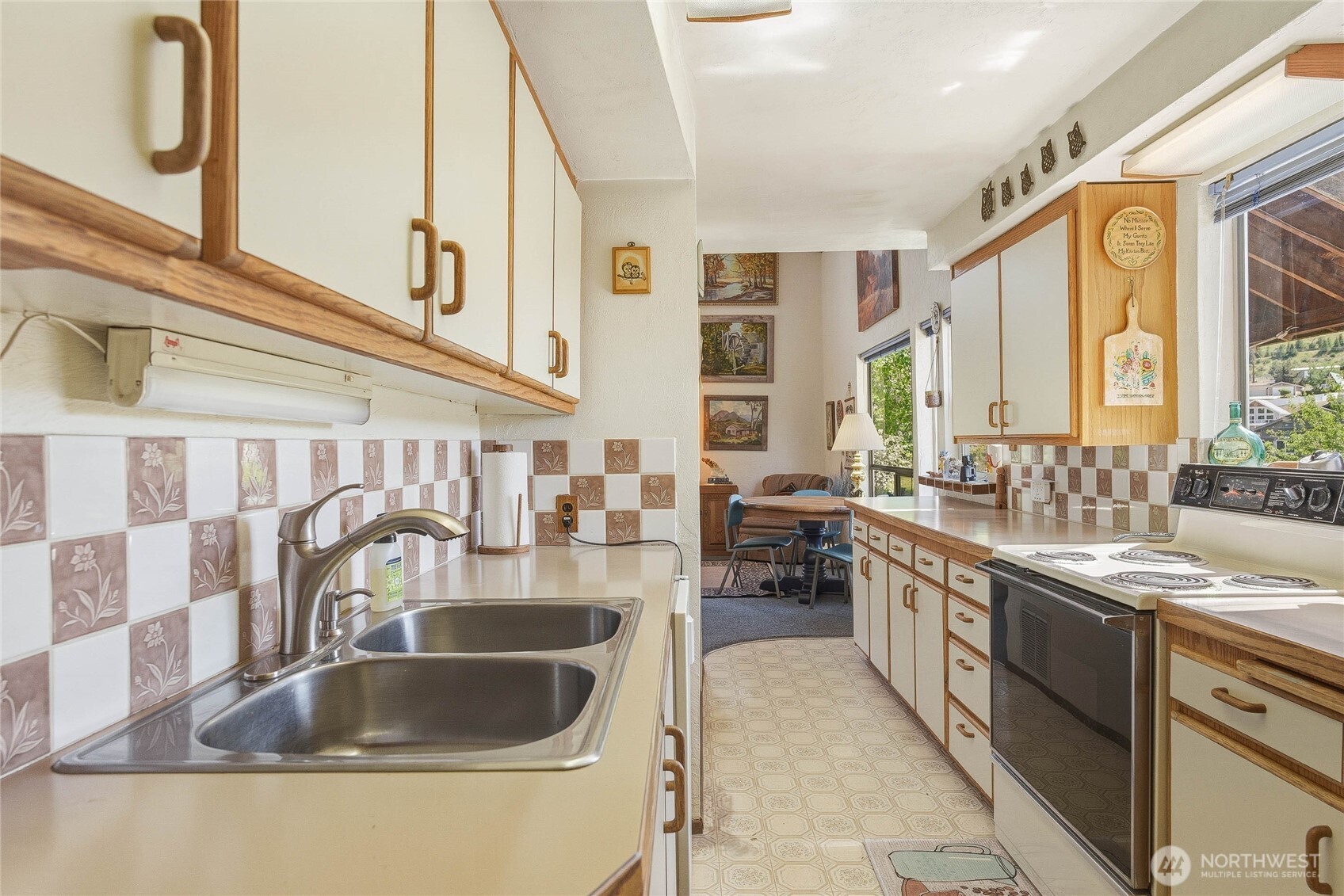245 Lakeview Avenue Orondo WA 98843
