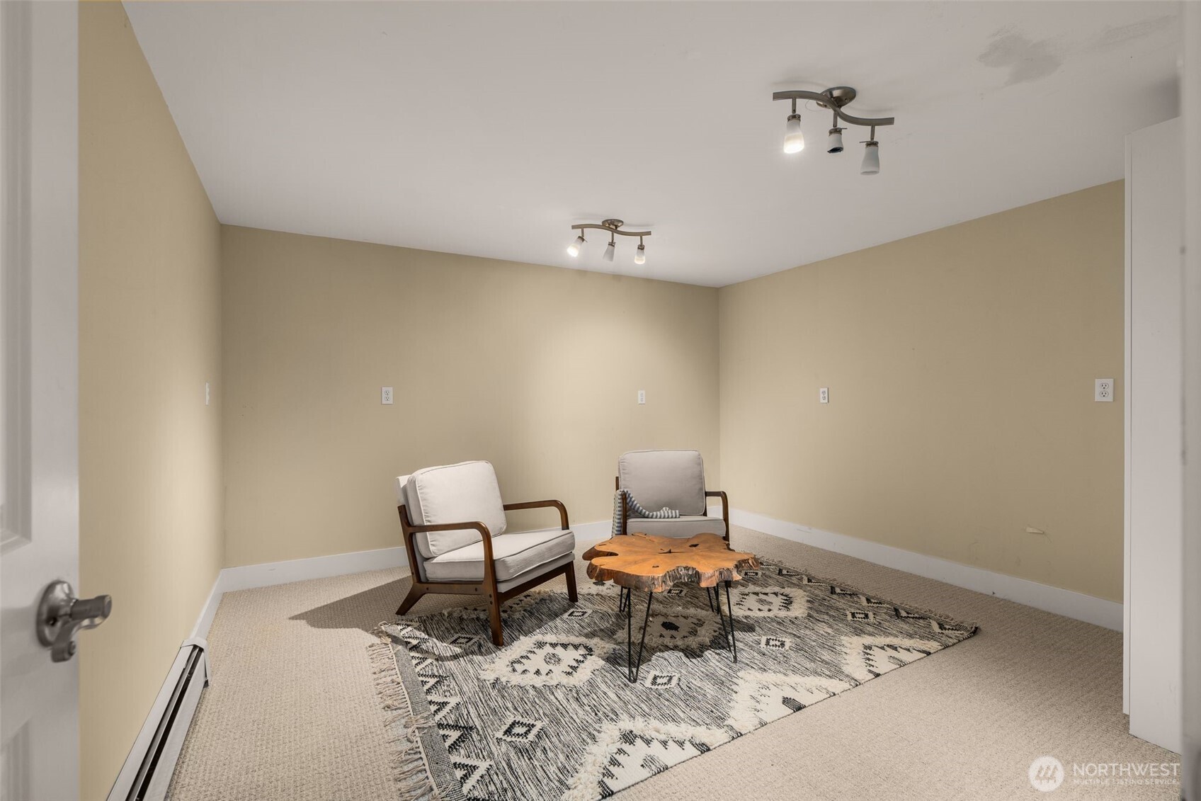 4606 S Andover Street Seattle WA 98118
