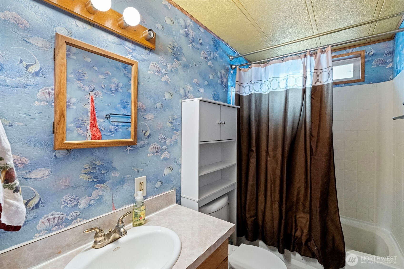 8811 Overlook Circle NE Bremerton WA 98312