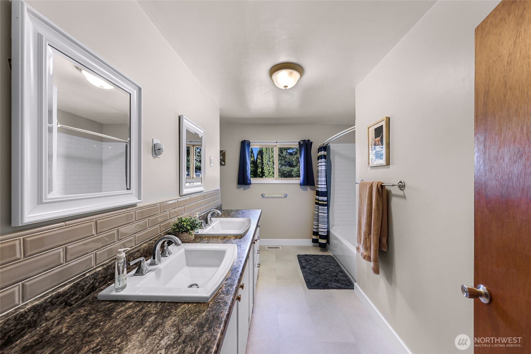 306 W King Tut Road Bellingham WA 98226