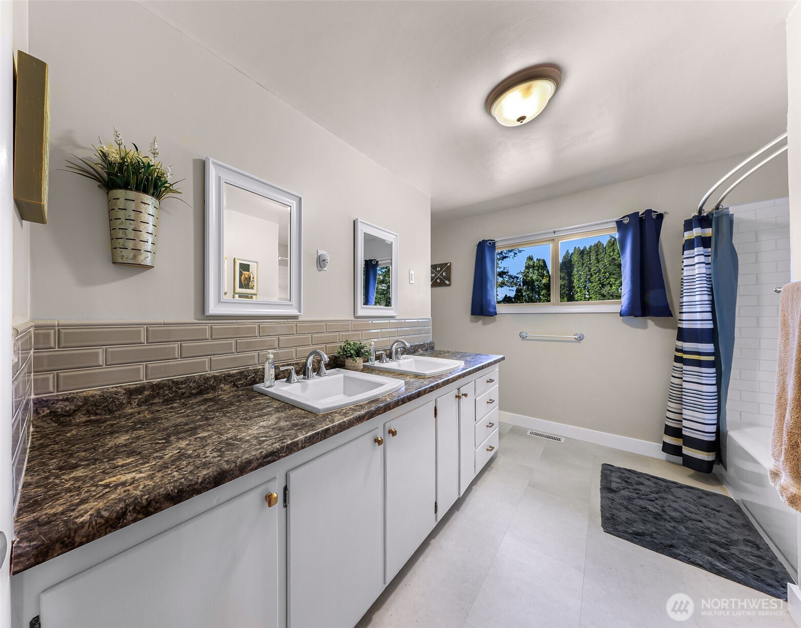 306 W King Tut Road Bellingham WA 98226