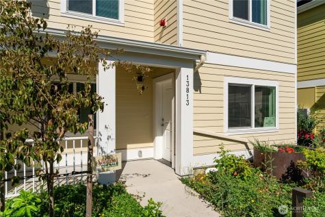 13813 32nd Lane S Tukwila WA 98168
