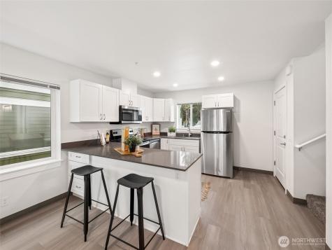 13813 32nd Lane S Tukwila WA 98168