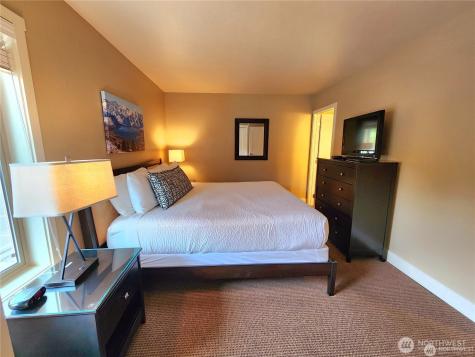 1 Beach 538-c Manson WA 98831