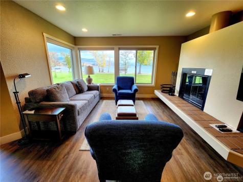 1 Beach 538-c Manson WA 98831
