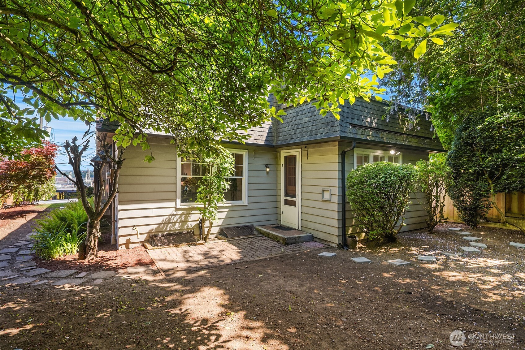 2727 36th Avenue SW Seattle WA 98126