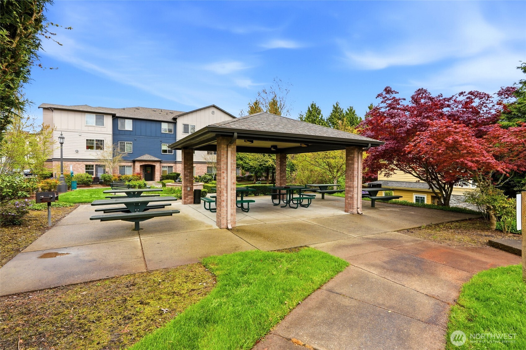 18502 36th Avenue W Lynnwood WA 98037