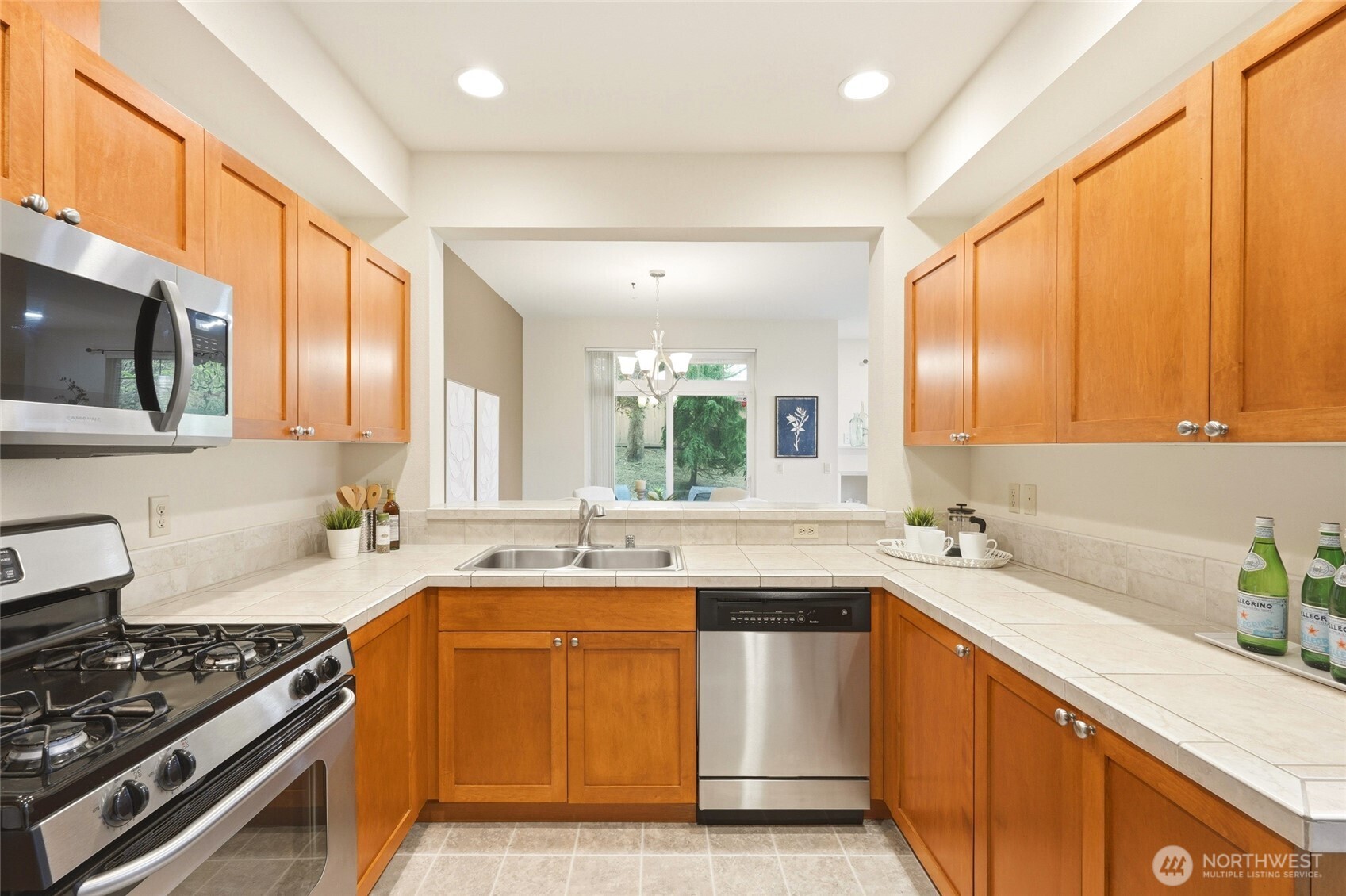 18502 36th Avenue W Lynnwood WA 98037