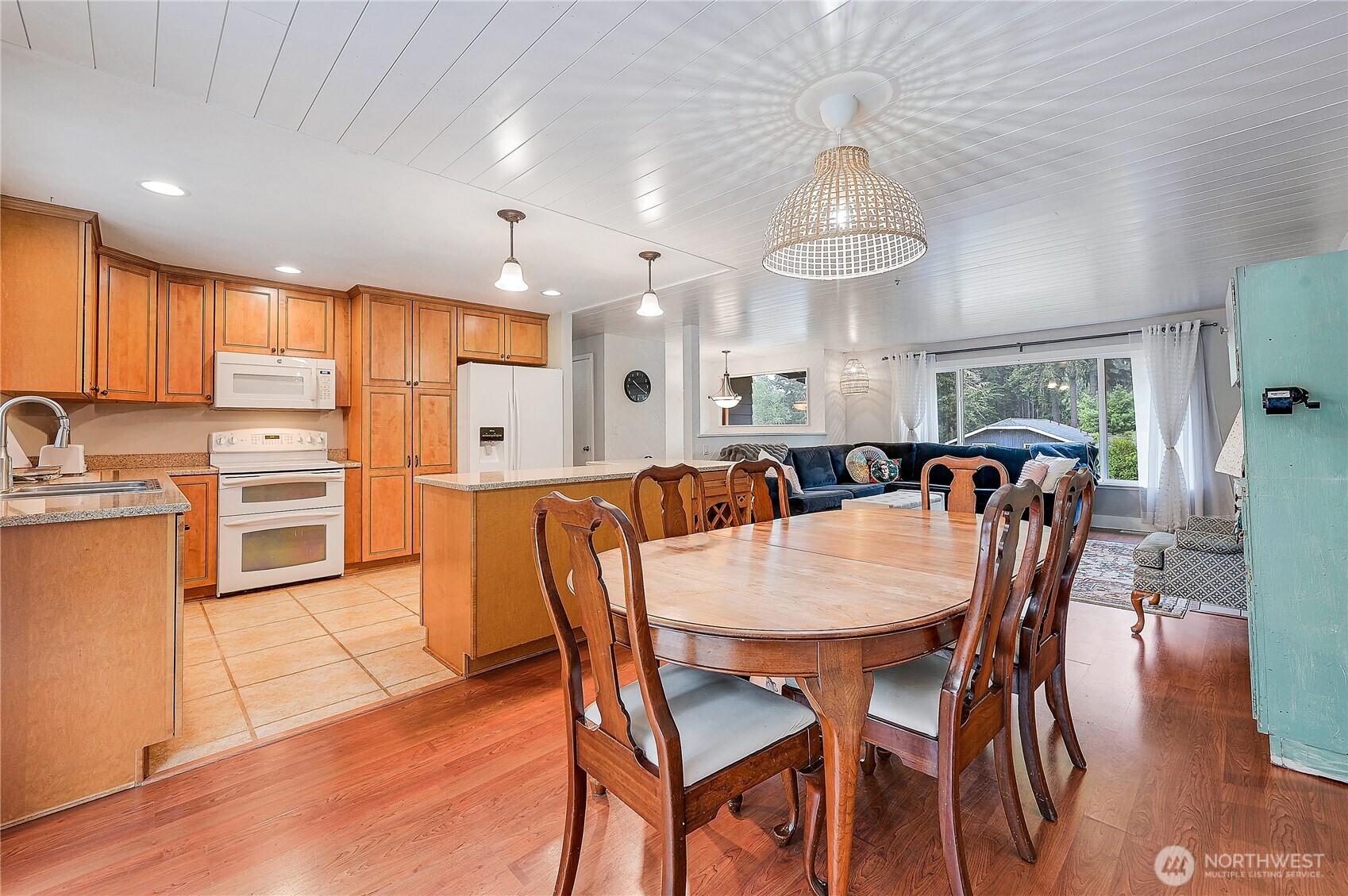 2625 NE Mary Court Poulsbo WA 98370