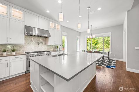 21888 SE 5th Place Sammamish WA 98074
