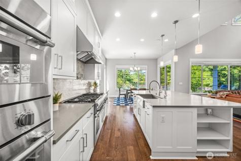 21888 SE 5th Place Sammamish WA 98074