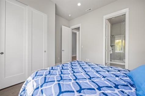 21888 SE 5th Place Sammamish WA 98074