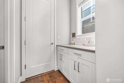 21888 SE 5th Place Sammamish WA 98074