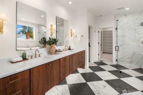 138 159th Place SE Bellevue WA 98008