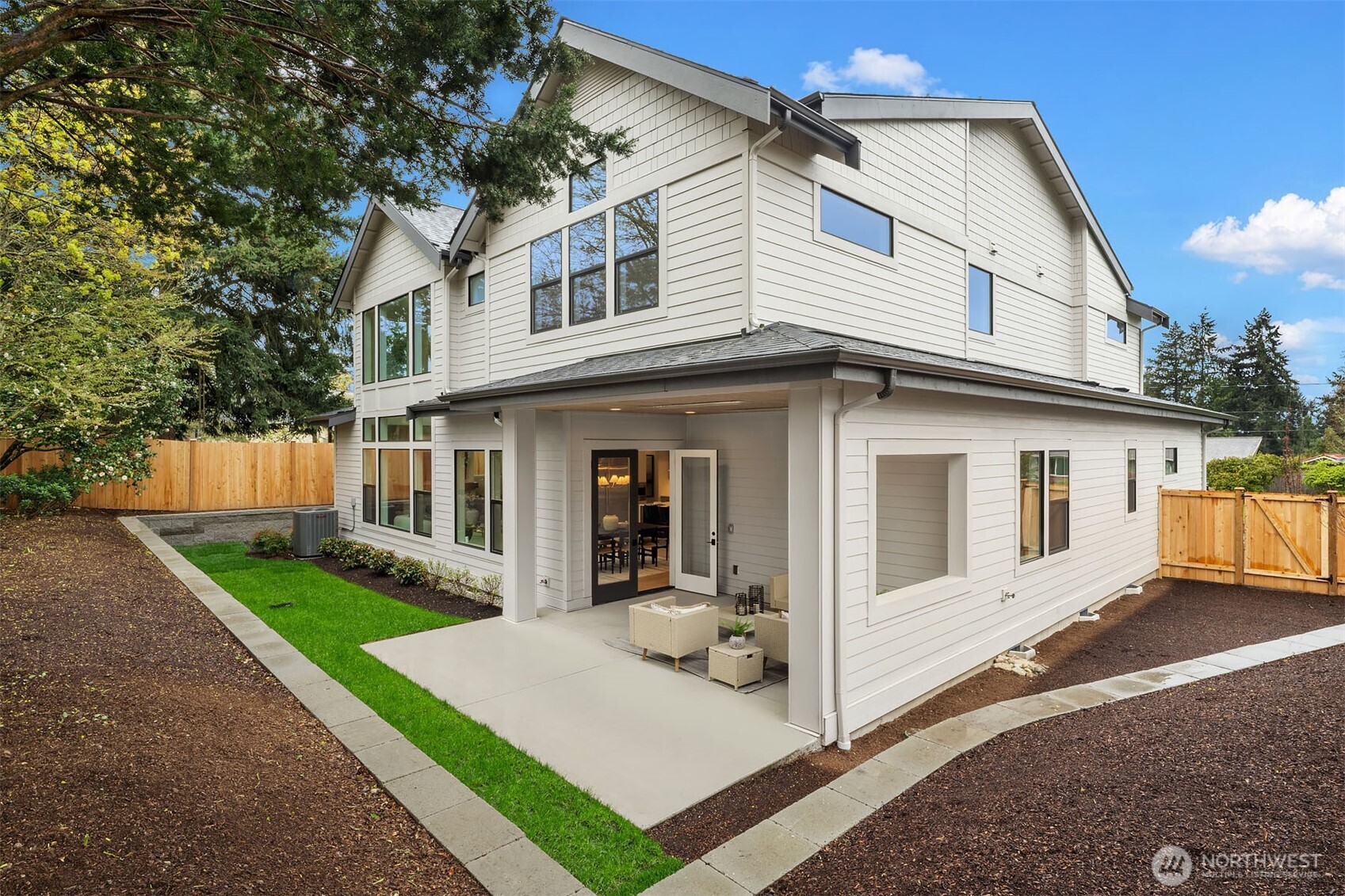 138 159th Place SE Bellevue WA 98008