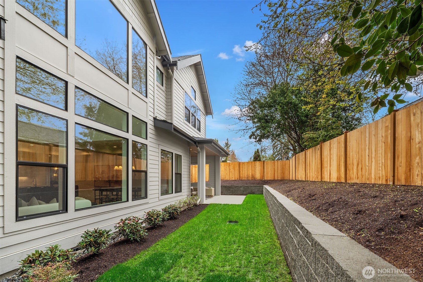 138 159th Place SE Bellevue WA 98008
