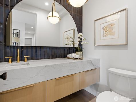 8216 23rd Avenue NE Seattle WA 98115