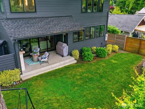 8216 23rd Avenue NE Seattle WA 98115