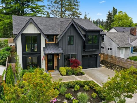 8216 23rd Avenue NE Seattle WA 98115