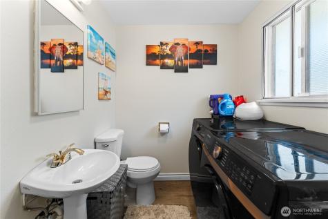 9414 Sharon Drive Everett WA 98204