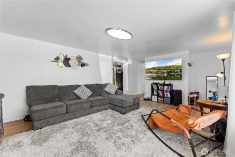 9414 Sharon Drive Everett WA 98204