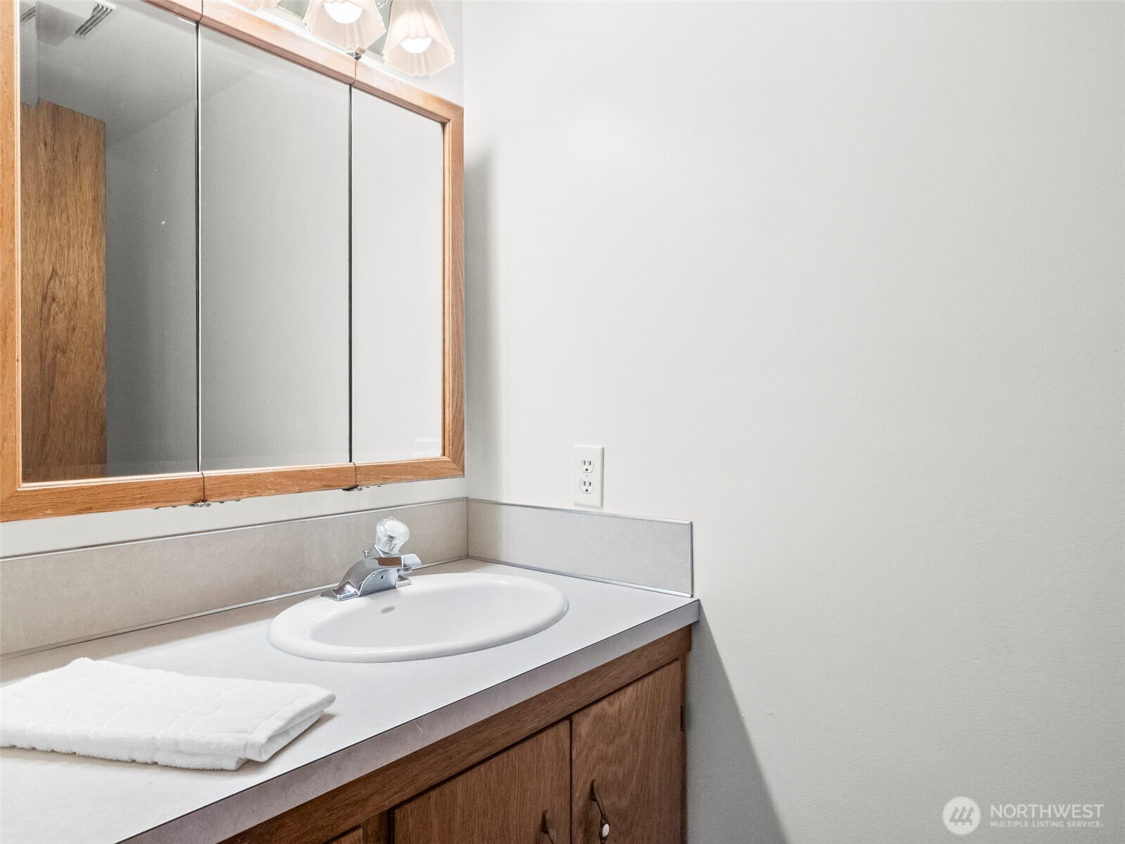 913 E Herron Boulevard Lakebay WA 98349