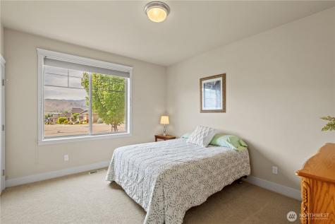 1972 Legacy Place SE East Wenatchee WA 98802