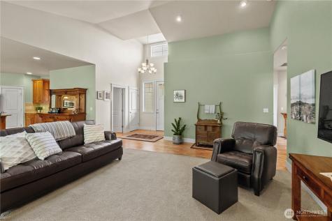 1972 Legacy Place SE East Wenatchee WA 98802