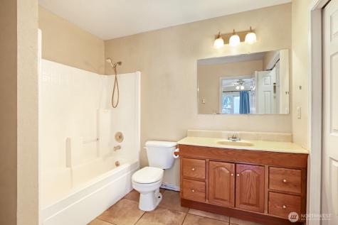 19612 24th Street SW Lakebay WA 98349