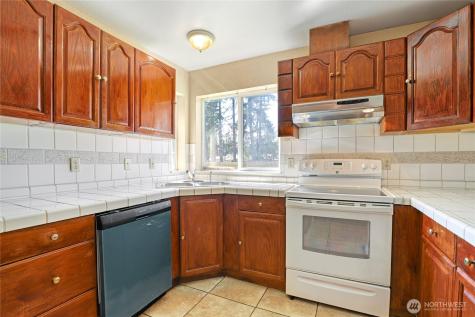 19612 24th Street SW Lakebay WA 98349