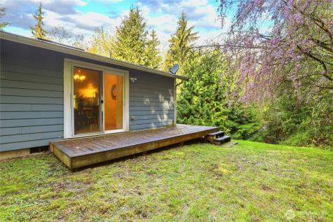 24382 Catamount Lane NW Poulsbo WA 98370