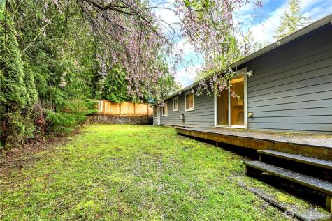 24382 Catamount Lane NW Poulsbo WA 98370