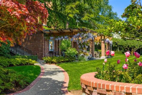 3038 E Laurelhurst Drive NE Seattle WA 98105